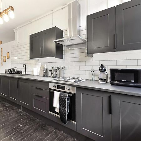 Appartamento Trendy And Eccentric Flat In Hackney Londra Esterno foto